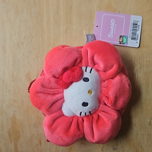 SANRIO HELLO KITTY COIN POUCH - Picture 11 of 11